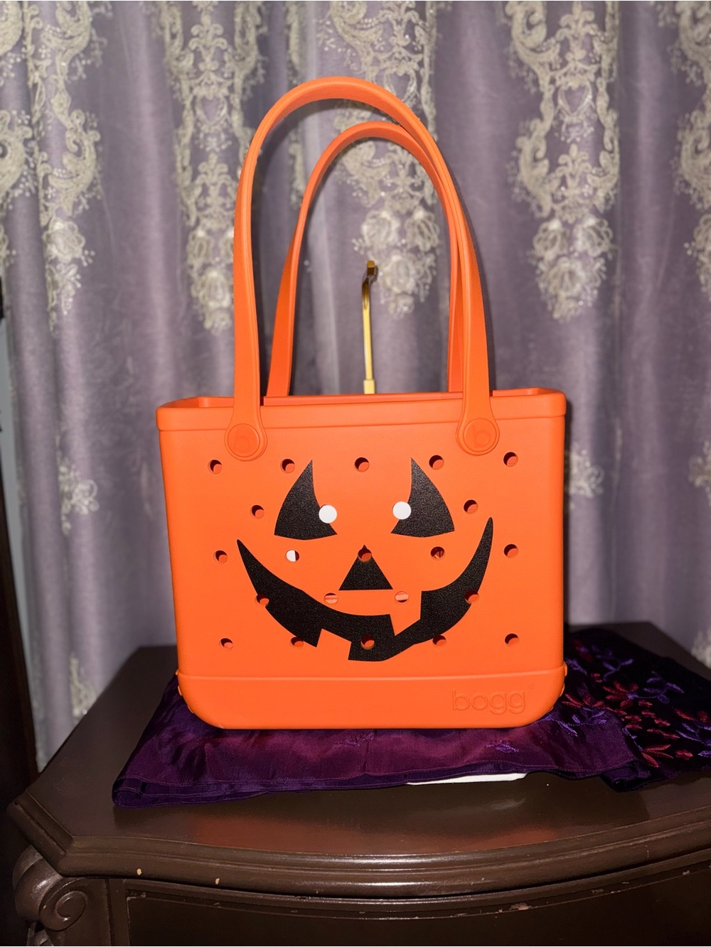 NWT Limited Edition Baby Bogg "Bogg-O-Lantern" Halloween Pumpkin Tote Bag - Picture 4 of 6